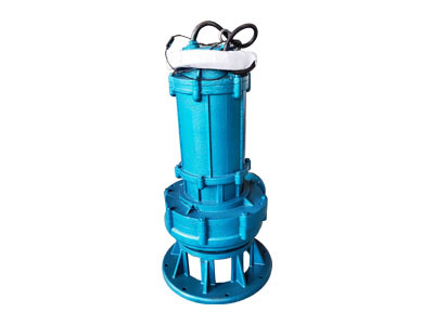 In what industries can submersible pumps be used?